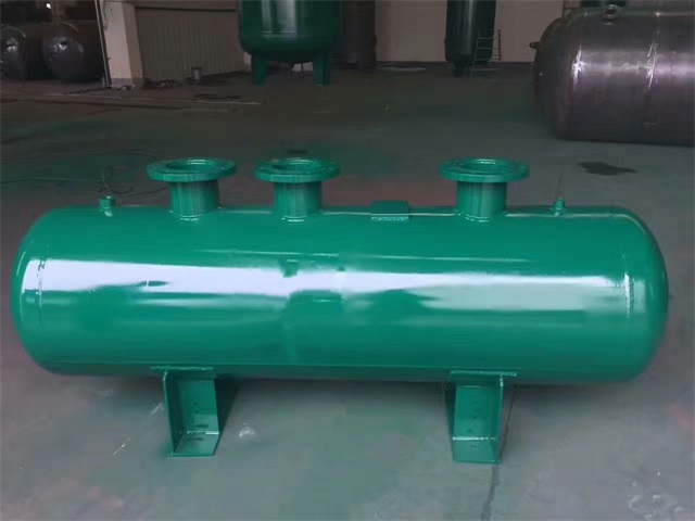 行唐行唐行唐蒸汽分气缸